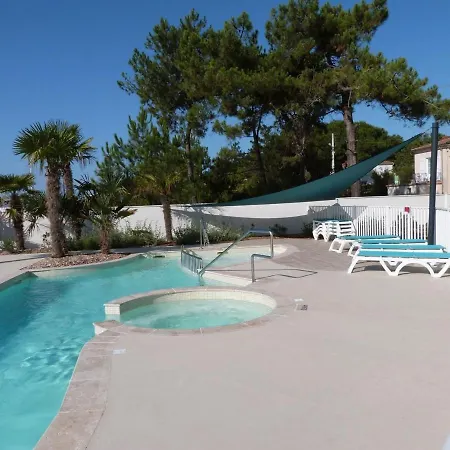 Luxe 4 Pers, Bord De Mer, Balcon, Piscine, Animaux Admis, Parking, Wifi - Fr-1-194-196