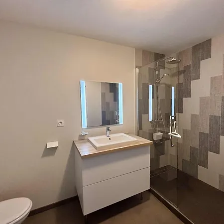 Апартаменты Luxe 4 Pers, Bord De Mer, Balcon, Piscine, Animaux Admis, Parking, Wifi - Fr-1-194-196