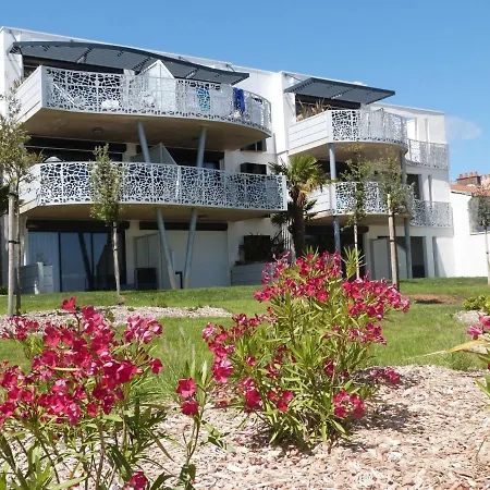 Luxe 4 Pers, Bord De Mer, Balcon, Piscine, Animaux Admis, Parking, Wifi - Fr-1-194-196