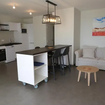 Luxe 4 Pers, Bord De Mer, Balcon, Piscine, Animaux Admis, Parking, Wifi - Fr-1-194-196